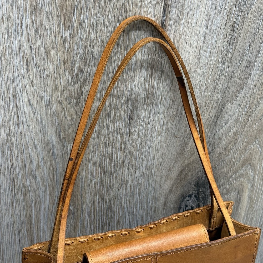 Handcrafted Tan Leather Floral Shoulder Bag - Picture 16 of 16